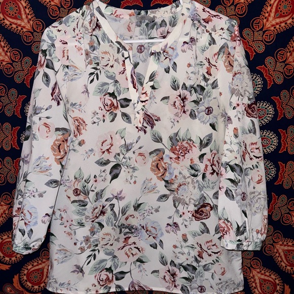 ❤️ Dalia Floral Print Blouse size medium - Picture 12 of 15